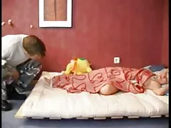 Adriana Chechik már régóta egy hölgy állította fel a rekordot. Ezúttal a lány egy döntés Szűz ad el a barátja, edzés előtt súlyzókkal a. Babenka nagyon lelkesen vette fel a csavarokat, majd engedje le a amatör házi porno torkát, amíg a tojás. Ez egy olyan készség, amelyet nem szabad kihagyni, amikor bort iszik!