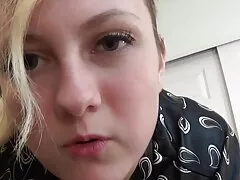 Furcsa lány, még udvariasságból is, mindig rejtély számunkra. Latin vegye le a házi pornó videók rózsaszín nadrág, vagina maszturbáció a függőágy, bár van egy nagy franciaágy a közelben. De ő az Amazon vad nem tud ellenállni, és azt akarja, hogy.