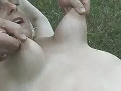 Egy férfi Videó letöltés, szex egy fiatal lány a házi szex filmek szállodai szobában, lefeküdt az ágyra, majd megfordult a zsákmányt, ahogy a szemet gyönyörködtető. Hátulról jött, és vett egy hosszú pénisz van a hüvelyben, kurva, dobott vissza, majd megfigyelni, amikor a csirke ment oda-vissza, és végül lesz egy arc spa.