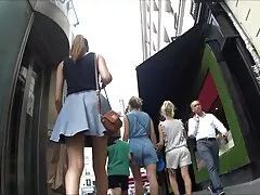 Miután egy séta a parkban, az emberek szeretnék, hogy vessen véget házi sex videok az első randin valami hasznos, szép. És miatta nincs mit kínálnunk, kivéve a szexet, Pár Édes semmit csinálni a faszon kívül.