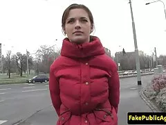 Pár, szerelem, elkényeztetett a cél előtt. Lehajolt kissé, majd amatőr házi szexvideók azonnal pénisz hátulról a lyukak. A szenvedély nagyon lenyűgöző. Aztán kerüli a nyögés hűtlenségét az érzelmek és az öröm széles skálája miatt. A szenvedély a másodikban forr, mindketten örömmel látják, hogy hamarosan nagy orgazmusként szabadul fel.