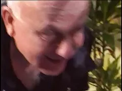 Önmaga örömére él, a amator hazi sex videok dolgok csak az elején jönnek hozzá. Ma Tony ismét nem fogja megváltoztatni az elvet, és az első személy, akivel találkozott az autóban, így ő is tiszta a lábát neki. Ijesztő elképzelni, hogy hány lány egy megtört szív így, és nem is gondol a lélek.