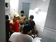 Baba Busty Kiki hazi porno filmek úgy dönt, hogy tetszik nekünk, támogatva az intuitív jóga. Nos, így a nézők nem veszítik el az érdeklődést, fokozatosan egyre inkább nudistákat mutat. És mutatni akart valamit. Végül meg fogod érteni, hogy a sportolás nemcsak az egészségre, hanem a lélekre is jó.