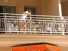 Minden embernek szüksége lesz egy megközelítés, és ha tudod, hogyan kell tökéletesen szopni kakas, házi pornok lépés harminc centiméter illeszkedik a szájába, akkor nem kell megállni ott meglepetés. Szopás, majd Maszturbálás, biztosan nem számított erre, de imádni fogom, biztos.