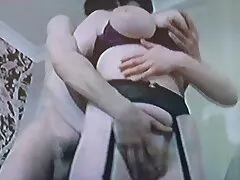 Itt az ideje, hogy a törvény! Egy egyenruhás Leszbikus úgy döntött, hogy megbünteti a barátait, így a vágy, a férfiak, majd házi sex video fizetni a farkát az eredete a nők. Szex fiatal lány segítségével sok játék a különböző nemű. Az eredmény pedig egy személyes cselekedet, amelyet meg kell büntetni.
