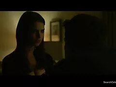 Sajnos ez a szőke nagyon unatkozik az életben, mert a barátai között kitaszított. Talán azért, mert jobb, mint az összeset. A lány találkozott egy kettős személyiséggel házi pornok rendelkező férfival, akivel visszavonult, szenvedélyes intimitással. És a világ körül édes párok vár.